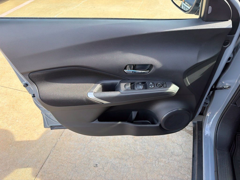Used 2024 Nissan Kicks SV FWD image 13