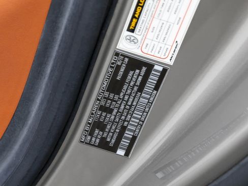 Used 2018 McLaren 570S Spider image 20