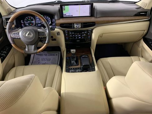 Used 2016 Lexus LX 570 4WD w/ Luxury Package image 35