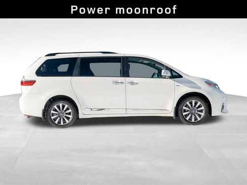 Used 2020 Toyota Sienna Limited Premium image 8