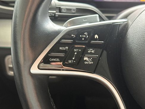 Used 2025 Mercedes-Benz GLE 350 4MATIC w/ Driver Assistance Package image 28