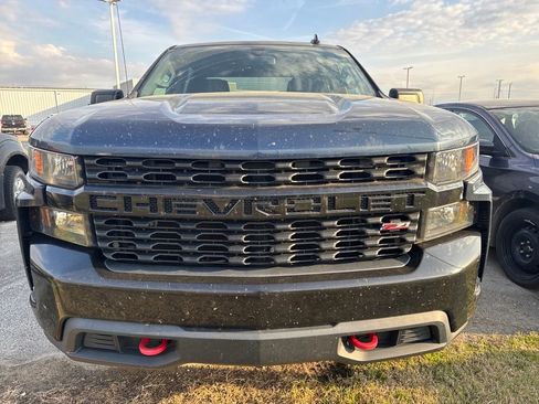 Used 2020 Chevrolet Silverado 1500 Custom Trail Boss w/ Custom Convenience Package image 2