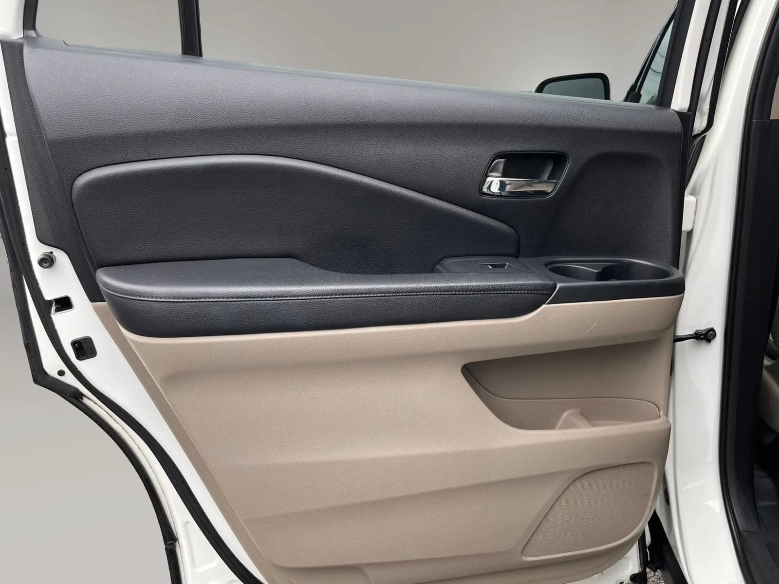 Used 2016 Honda Pilot EX image 16