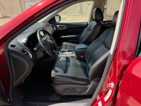 Used 2014 Nissan Pathfinder SL w/ SL Premium Package FWD image 9