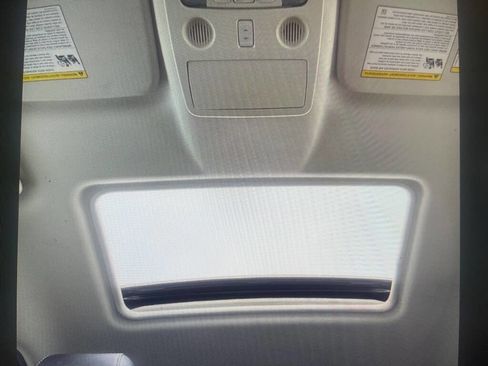Used 2021 Ford EcoSport Titanium FWD image 9