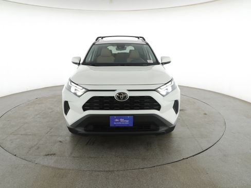 Used 2023 Toyota RAV4 XLE w/ Convenience Package image 2