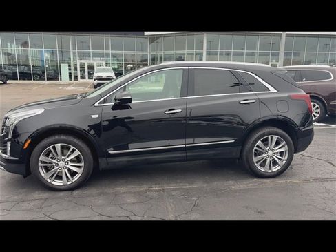 Used 2023 Cadillac XT5 Premium Luxury w/ LPO, Floor Liner Package image 5