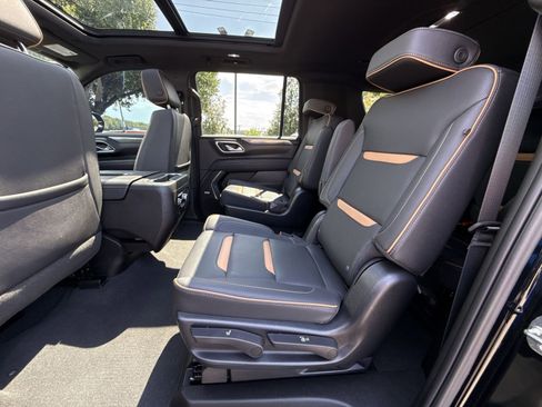 Used 2023 GMC Yukon XL AT4 w/ AT4 Premium Plus Package AWD/4WD image 24