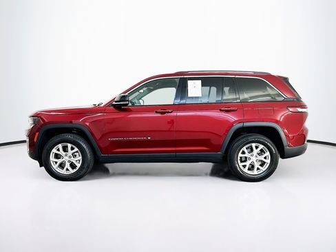 Used 2023 Jeep Grand Cherokee Limited AWD/4WD image 4