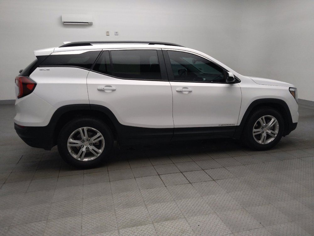Used 2022 GMC Terrain SLE w/ Driver Convenience Package FWD image 10