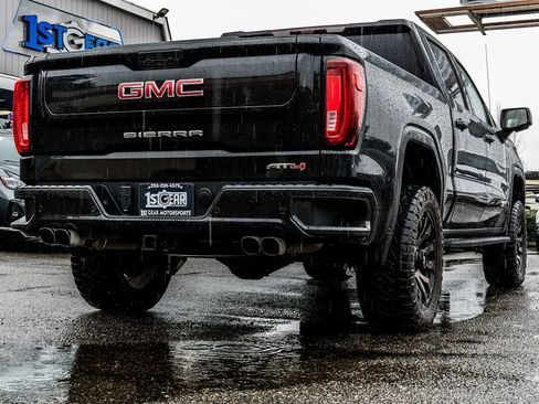 Used 2021 GMC Sierra 1500 AT4 w/ AT4 Premium Package image 3