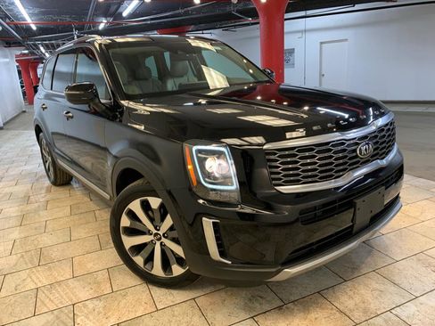 Used 2020 Kia Telluride S image 2