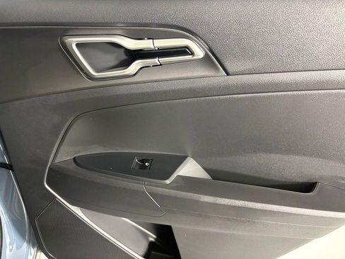 New 2026 Kia Sportage S image 15