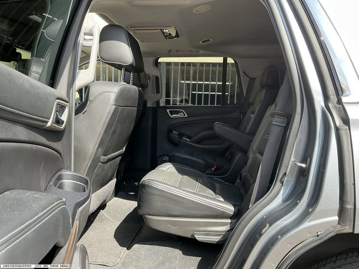 Used 2020 GMC Yukon Denali w/ Open Road Package RWD image 9