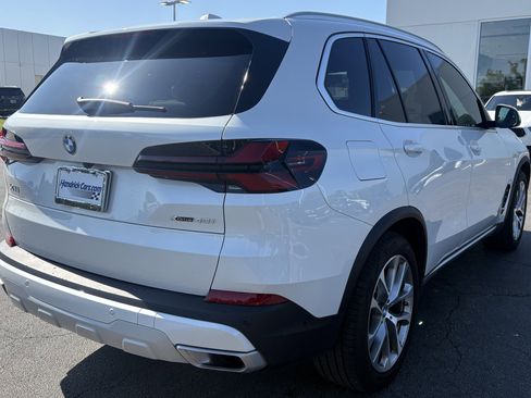 Certified 2024 BMW X5 xDrive40i w/ Parking Assistance Package AWD/4WD image 10
