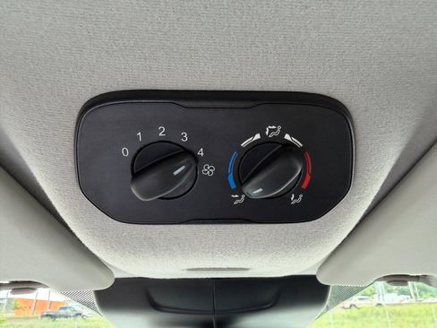 Used 2018 Ford Transit 350 XL RWD image 16