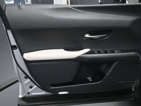 Used 2020 Lexus UX 200 w/ Premium Package FWD image 20