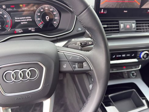 Used 2023 Audi Q5 2.0T Premium Plus w/ Premium Plus Package AWD/4WD image 19