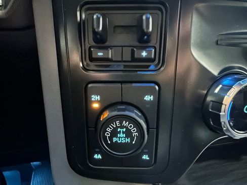 Used 2024 Ford F150 Lariat w/ FX4 Off-Road Package AWD/4WD image 32