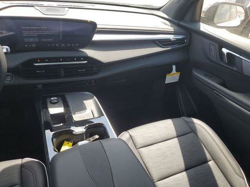 New 2026 Buick Enclave Sport Touring w/ Power Package FWD image 17