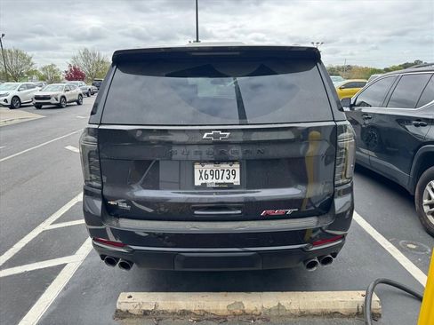 New 2025 Chevrolet Suburban RST w/ RST Capability Package AWD/4WD image 5