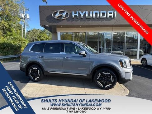 Used 2024 Kia Telluride S image 1