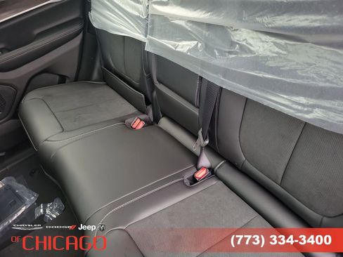 New 2026 Jeep Grand Cherokee Laredo image 10