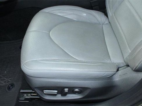 Certified 2020 Toyota Avalon Limited image 16