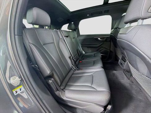 Used 2025 Audi Q7 2.0T Premium w/ Convenience Plus Package AWD/4WD image 31