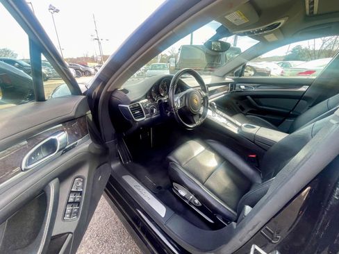Used 2016 Porsche Panamera 4 Edition image 6