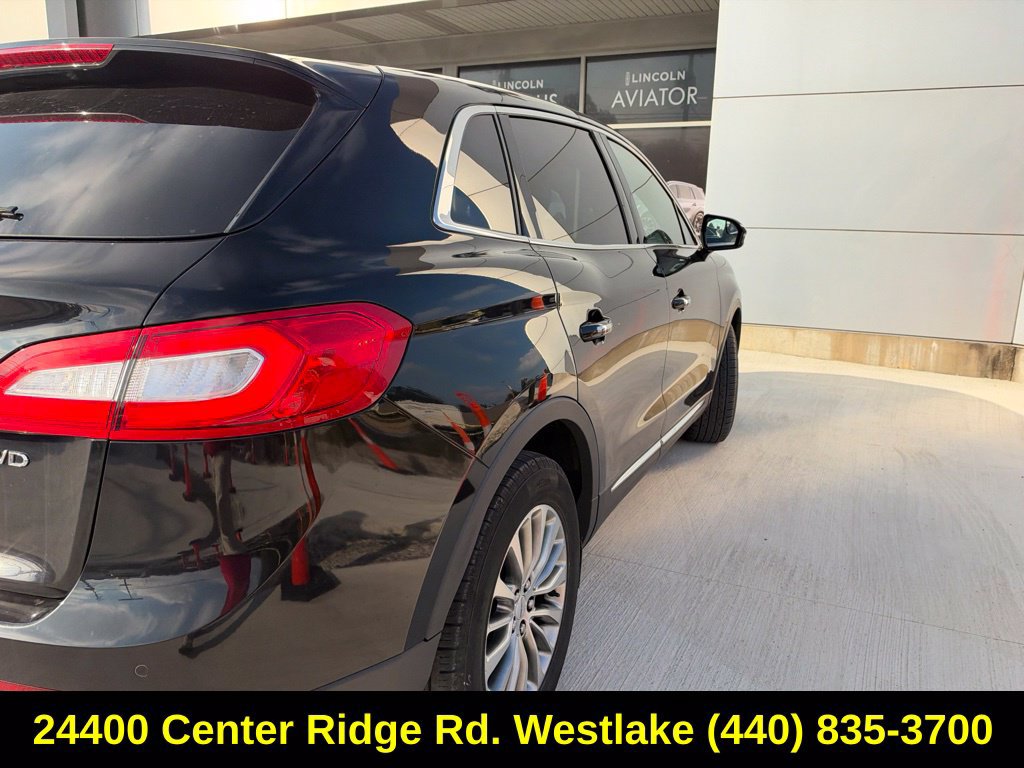 Used 2018 Lincoln MKX Select AWD/4WD image 12