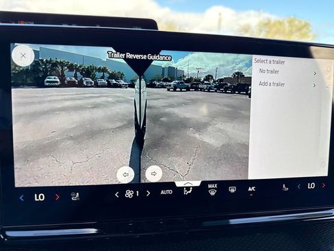 New 2026 Ford Expedition Platinum image 27