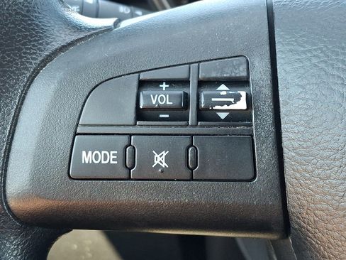 Used 2010 MAZDA MAZDA3 i Sport FWD image 21