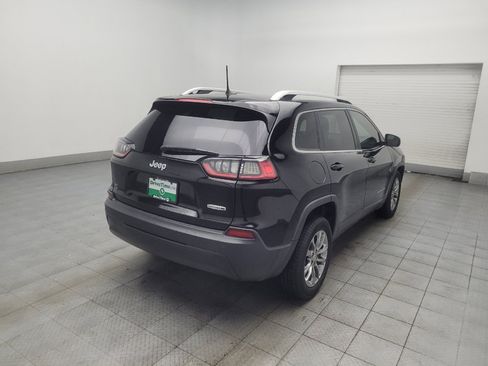 Used 2019 Jeep Cherokee Latitude Plus w/ Comfort/Convenience Group FWD image 9