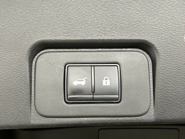 Used 2026 Nissan Rogue SV AWD/4WD image 10