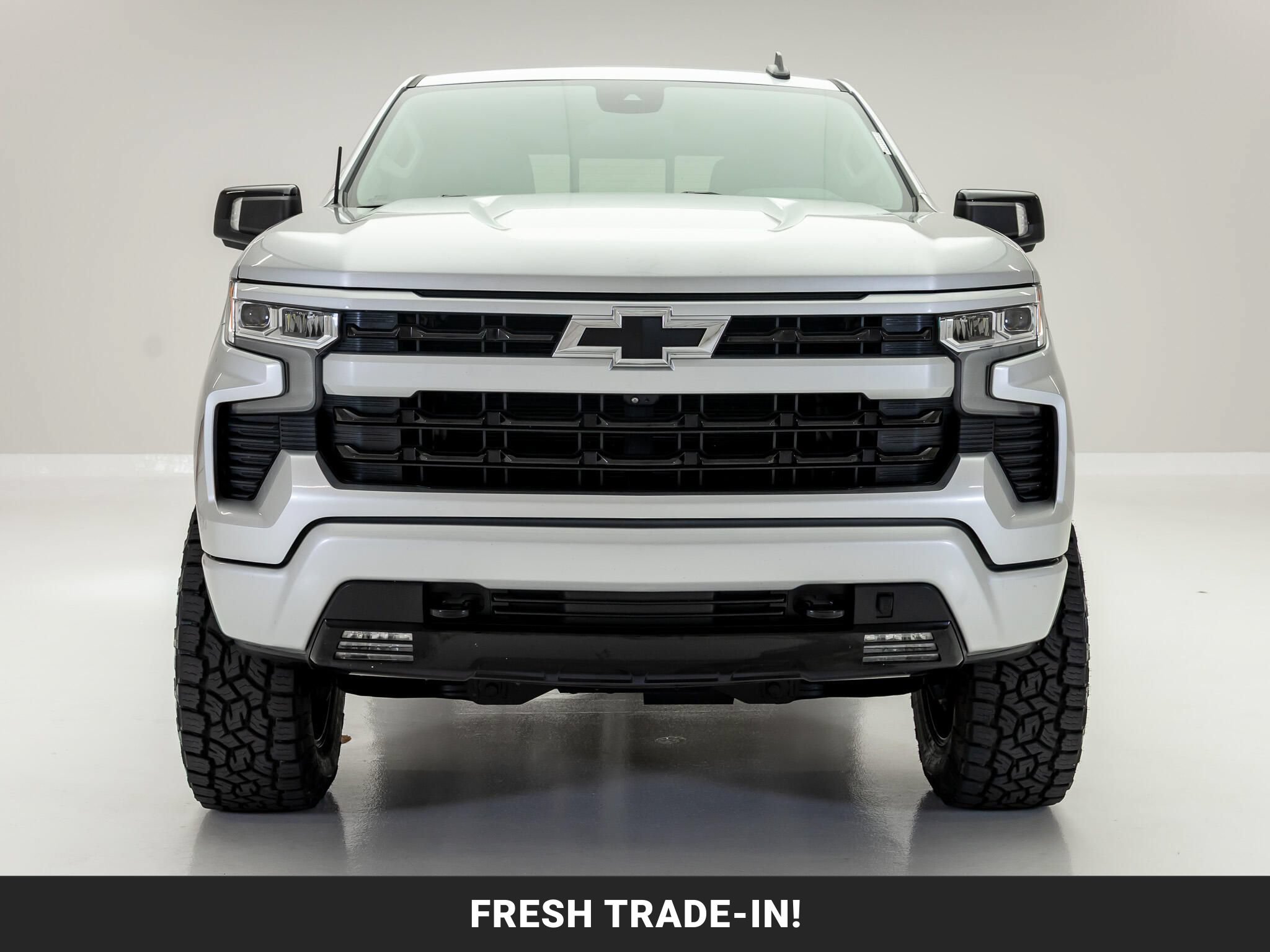 Used 2022 Chevrolet Silverado 1500 RST AWD/4WD image 3
