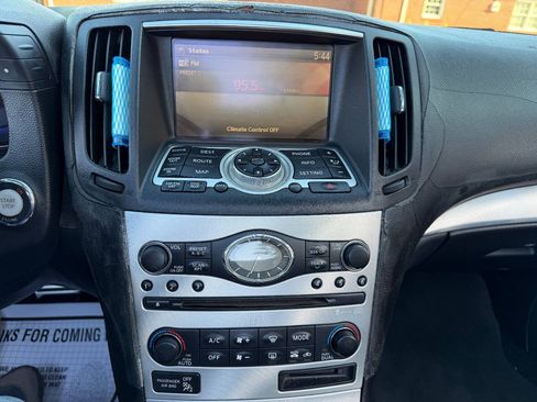 Used 2009 INFINITI G37 Convertible w/ Premium Pkg RWD image 23