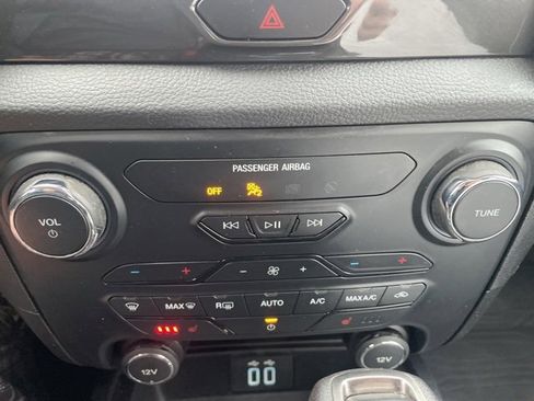 Used 2020 Ford Ranger Lariat w/ Equipment Group 501A Mid image 29