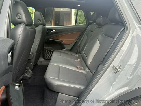 Used 2021 Volkswagen ID.4 Pro S RWD image 19