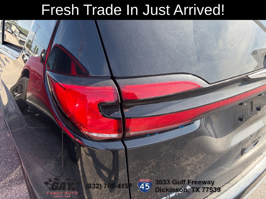 Used 2021 Chrysler Pacifica Pinnacle FWD image 11