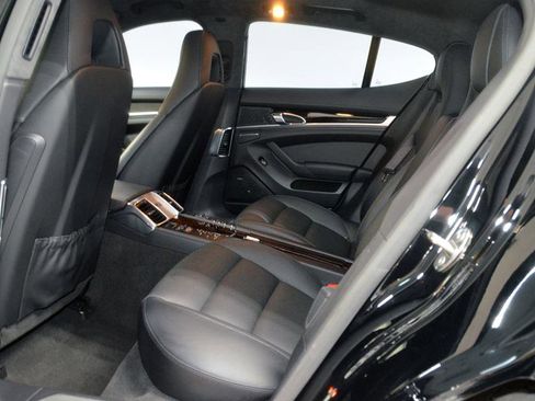Used 2016 Porsche Panamera Turbo image 29