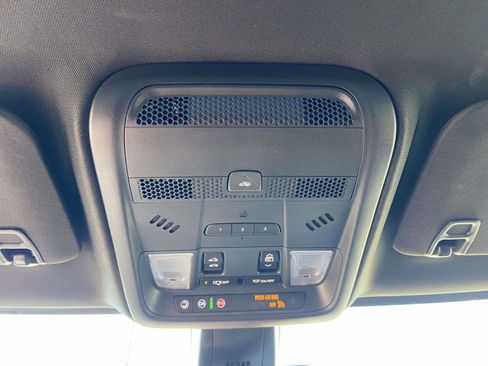 Used 2025 Cadillac XT5 Premium Luxury image 17