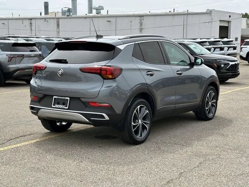 Used 2022 Buick Encore GX Select AWD/4WD image 7