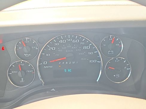 New 2026 Chevrolet Express 2500 w/ Driver Convenience Package RWD image 15