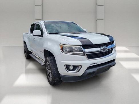 Used 2019 Chevrolet Colorado LT w/ LT Convenience Package RWD image 3