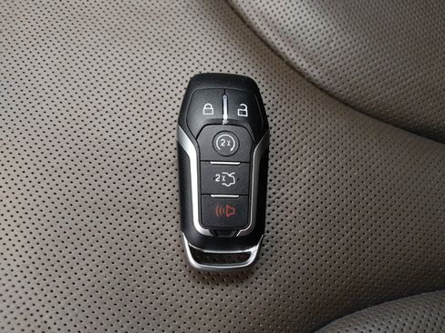 Used 2016 Lincoln MKC Reserve AWD/4WD image 32