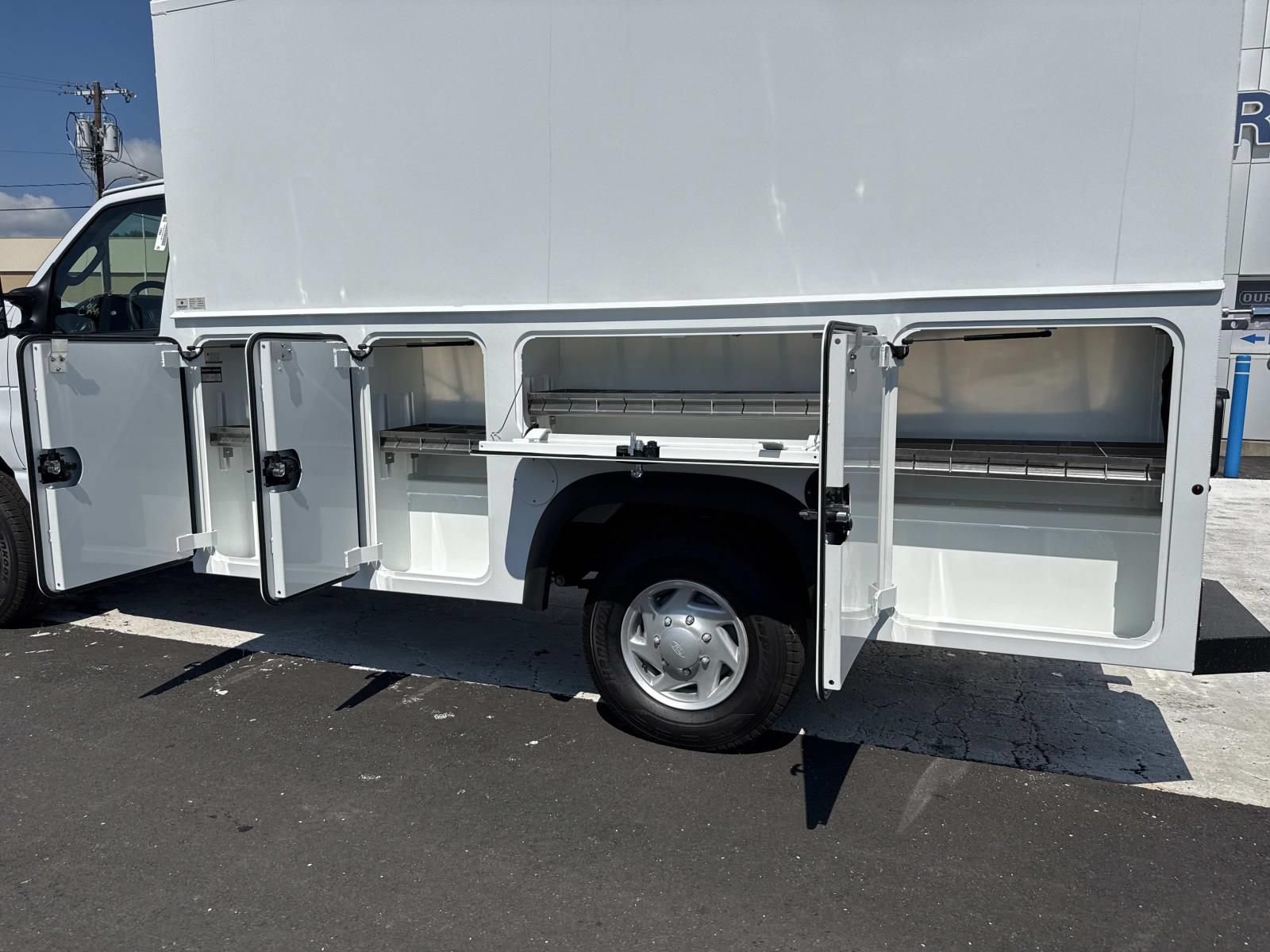 New 2027 Ford E-350 and Econoline 350 Super Duty w/ Power Equipment Group RWD image 11