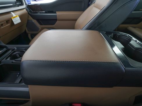 Used 2026 Ford F450 Lariat w/ FX4 Off-Road Package image 25