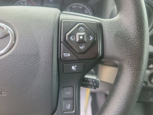 Used 2023 Toyota Tacoma SR AWD/4WD image 19