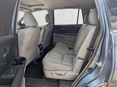 Used 2022 Honda Pilot Special Edition image 16
